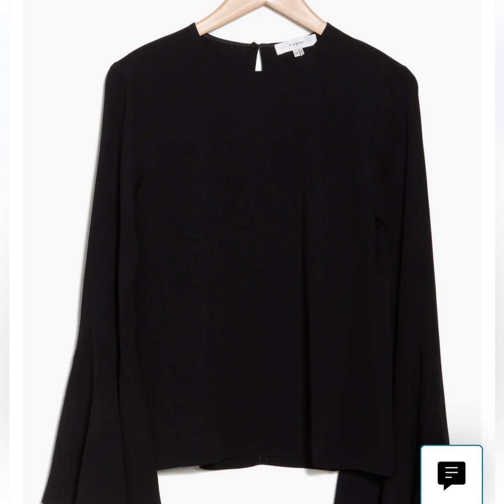 Frame flutter sleeve Top - Picture 5 of 5